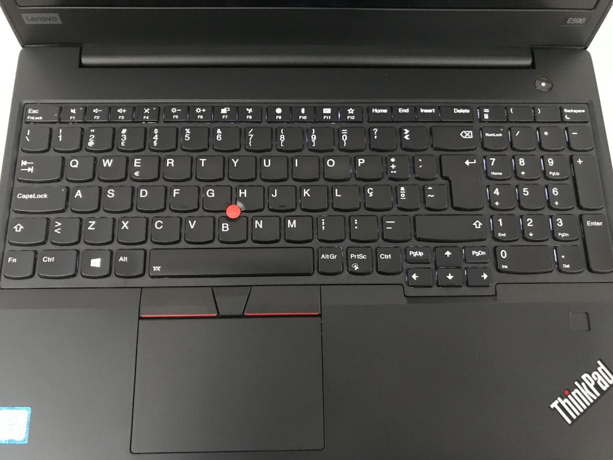 Portátil Lenovo E590 — imagen 5