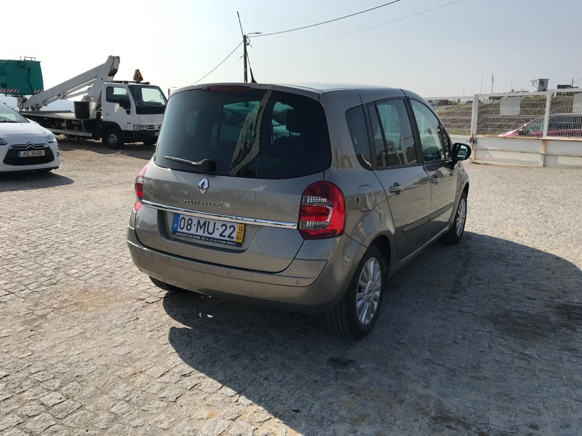 Renault Modus 1.5 DCI · Ano 2012 — imagen 4