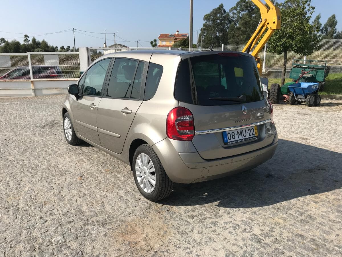 Renault Modus 1.5 DCI · Ano 2012 — imagen 6