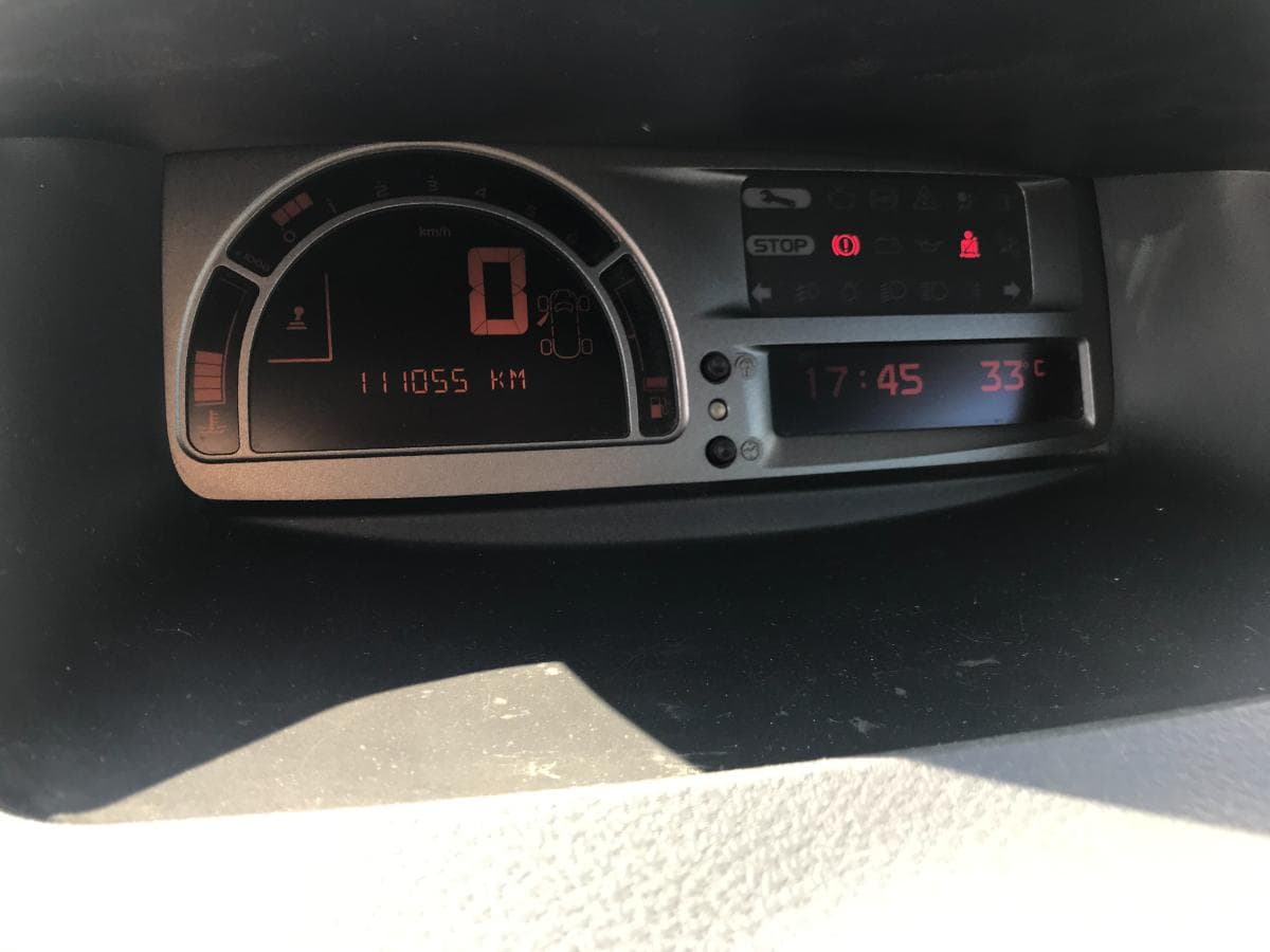 Renault Modus 1.5 DCI · Ano 2012 — imagen 19