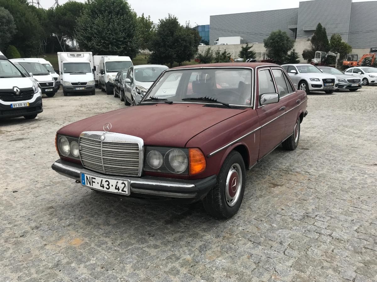 Mercedes-Benz 300D · Ano 1983 — imagem 3