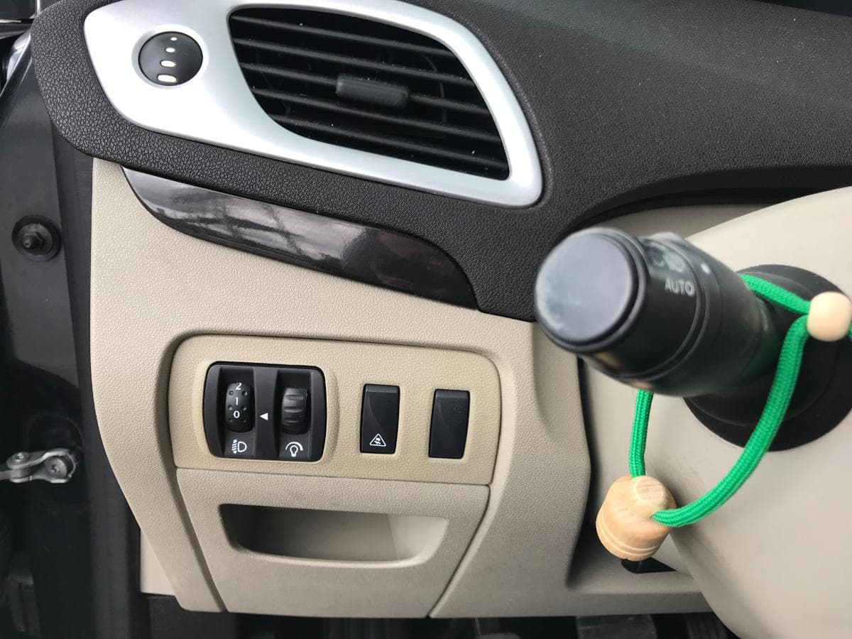 Renault Mégane Scénic 1.5 DCI · Ano 2010 — imagen 24