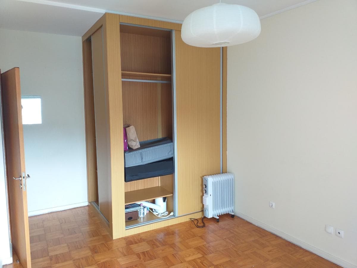 2/10 de Edifício com Apartamentos · Porto — image 16
