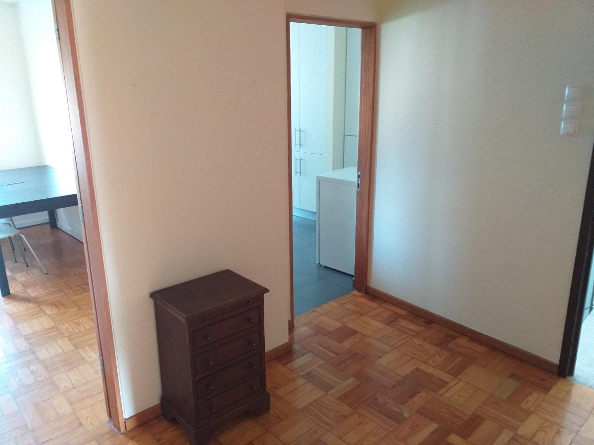 2/10 de Edifício com Apartamentos · Porto — image 38