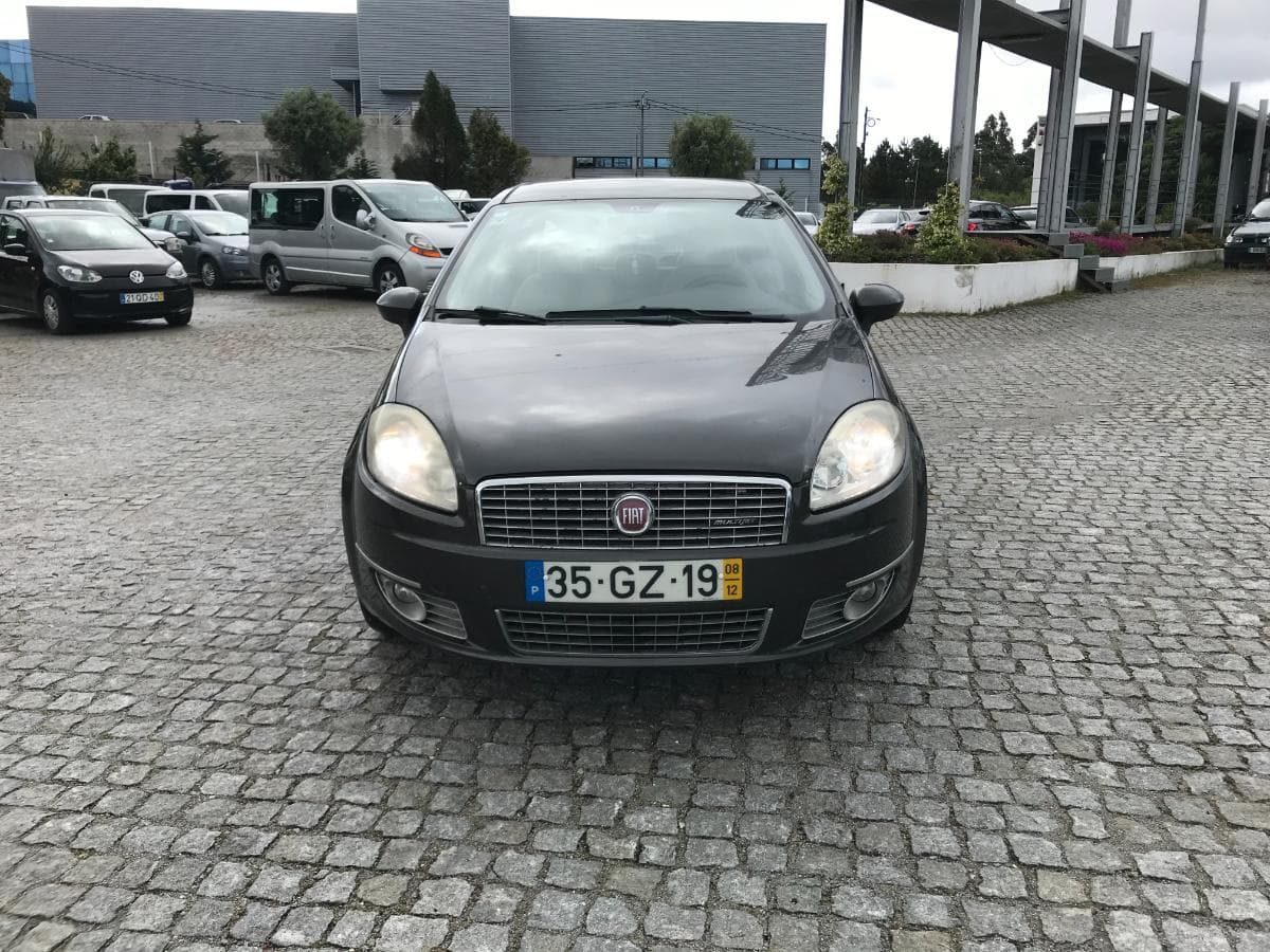 Fiat Linea 1.3 D Multijet · Ano 2008 — image 6