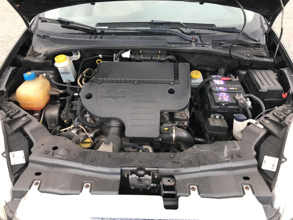 Fiat Linea 1.3 D Multijet · Ano 2008 — image 14