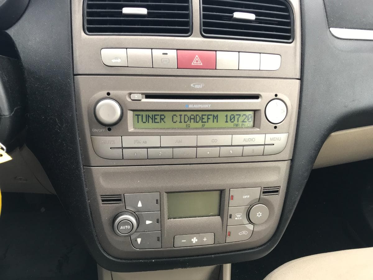 Fiat Linea 1.3 D Multijet · Ano 2008 — image 27