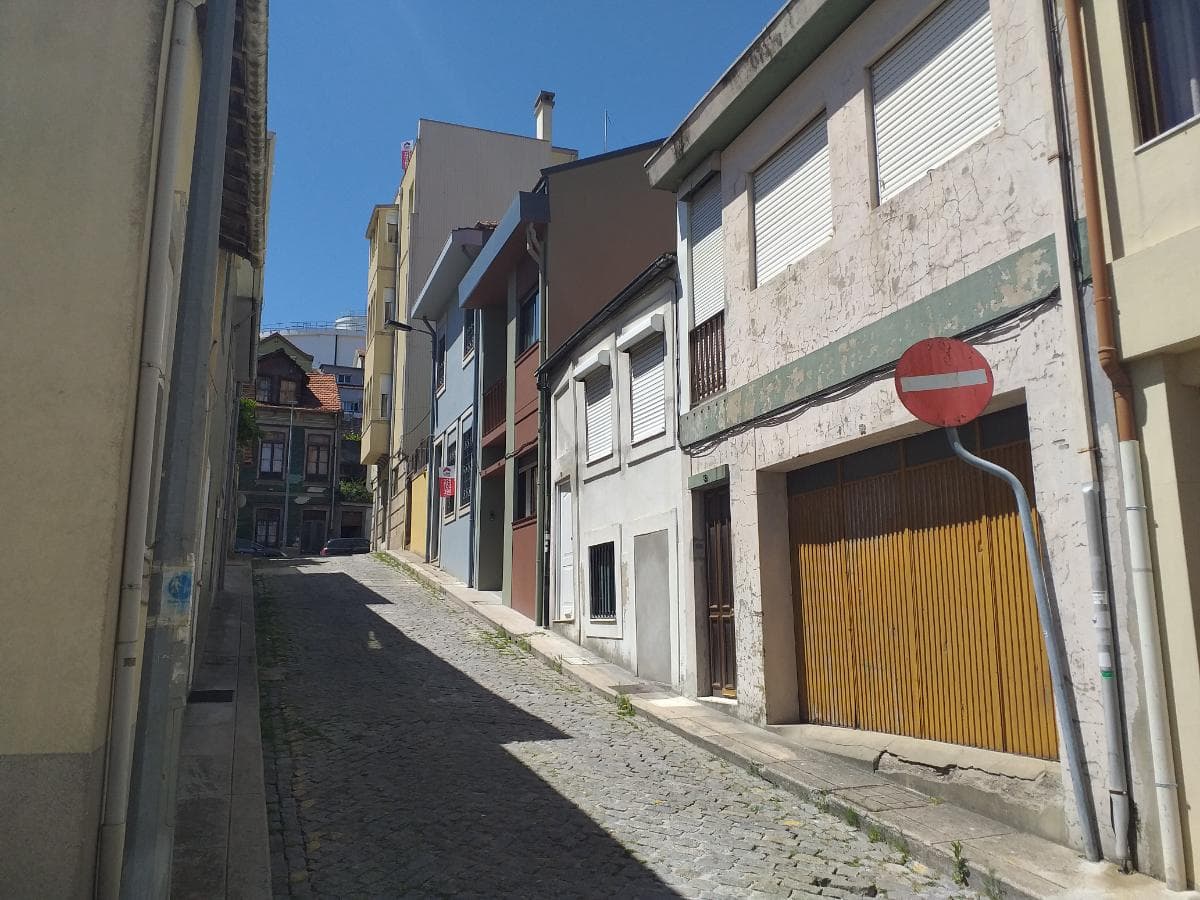 Moradia para restauro · Porto — imagem 5