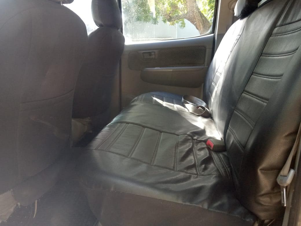 Toyota Hilux · — image 6