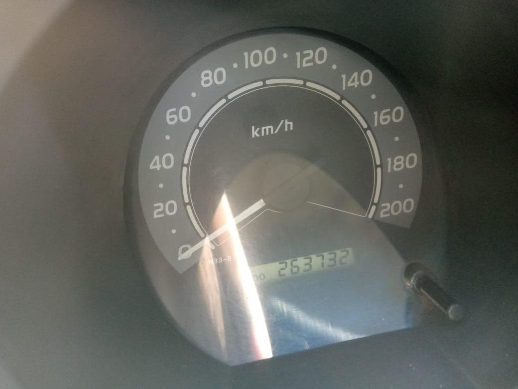 Toyota Hilux · — image 7