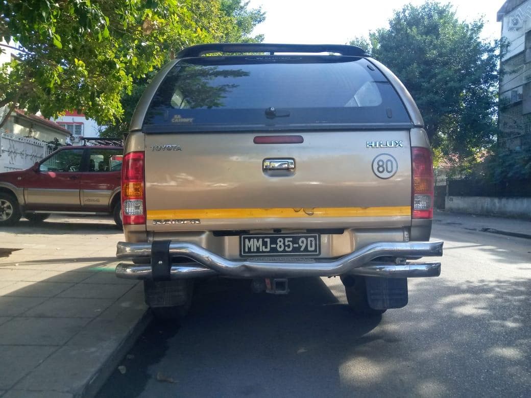 Toyota Hilux · — image 5