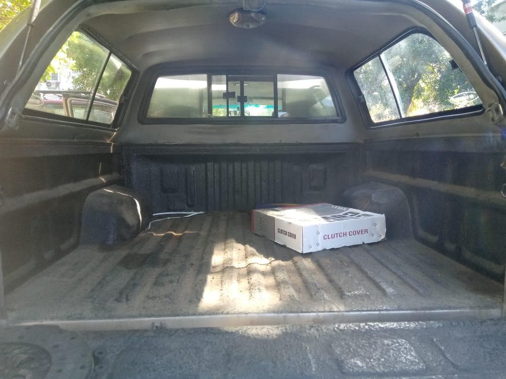 Toyota Hilux · — image 8