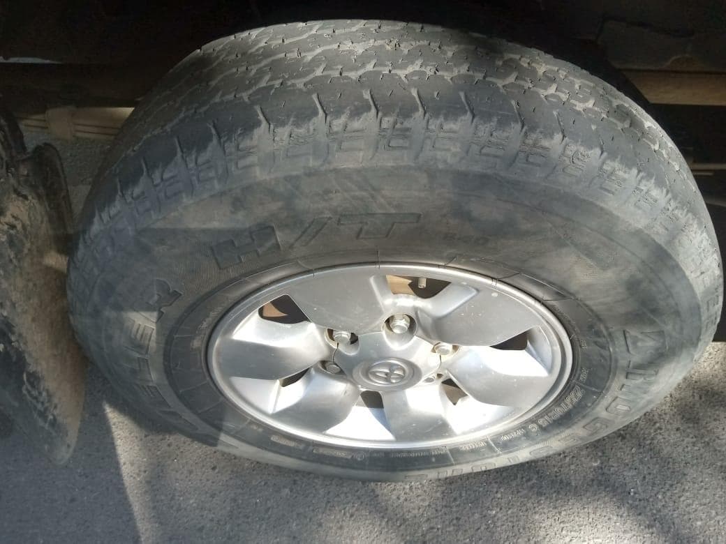 Toyota Hilux · — image 10