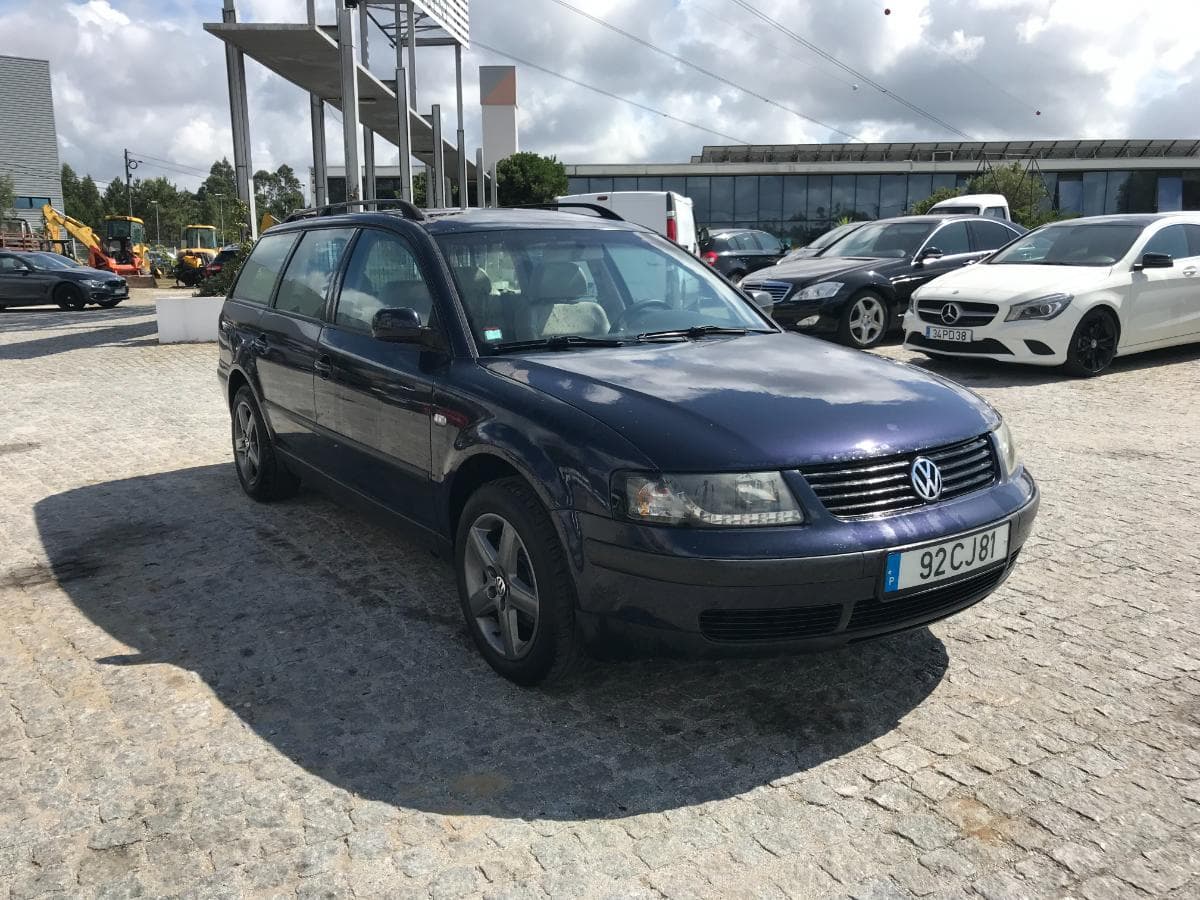Volkswagen Passat 1.9 TDI · Ano 2000 — imagen 1
