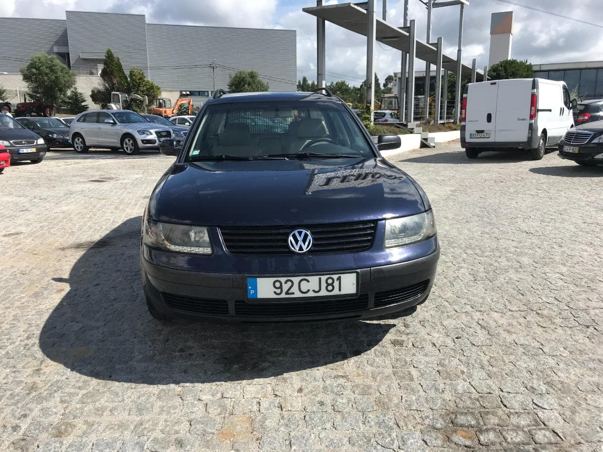 Volkswagen Passat 1.9 TDI · Ano 2000 — imagen 2