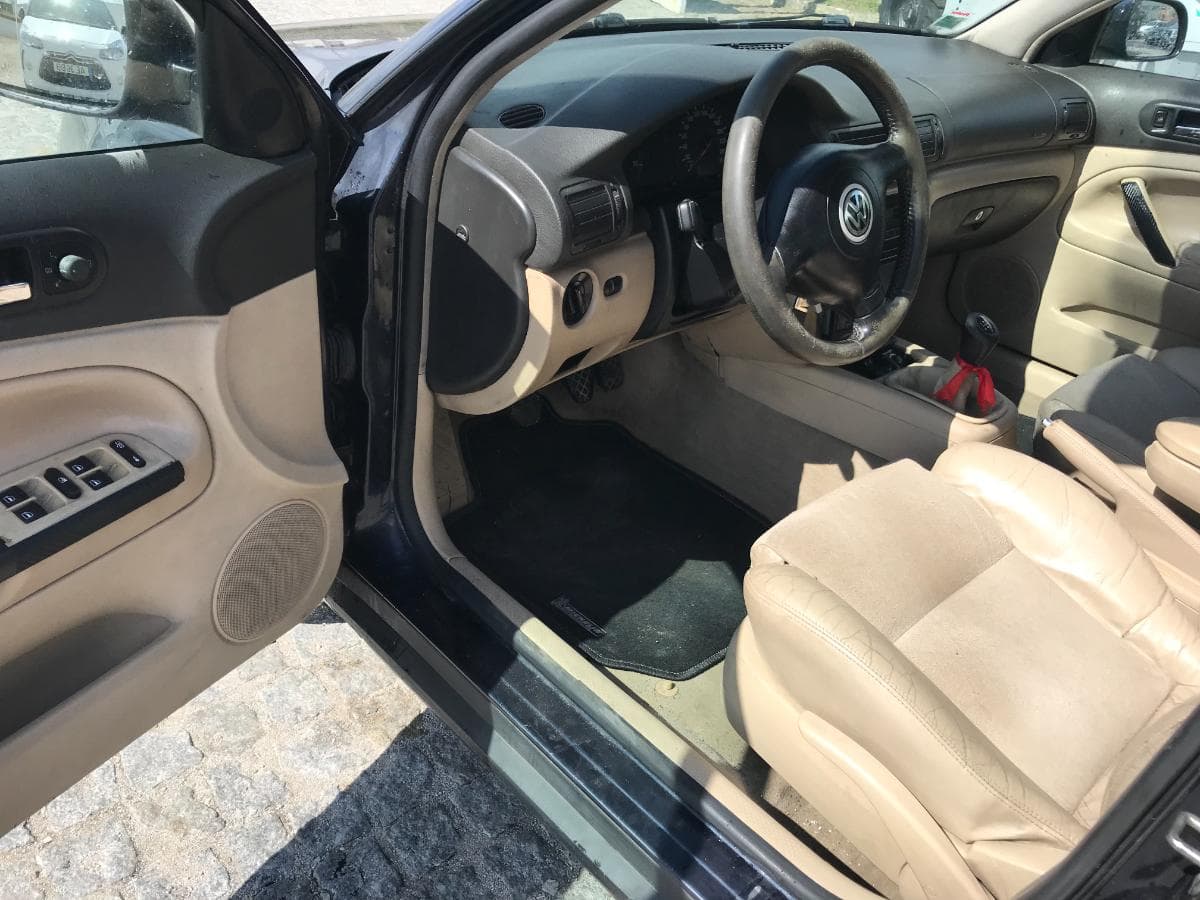 Volkswagen Passat 1.9 TDI · Ano 2000 — imagen 16