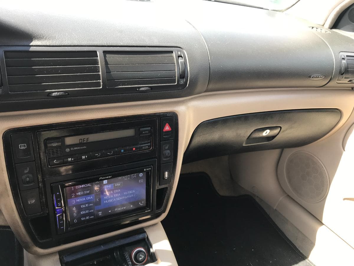 Volkswagen Passat 1.9 TDI · Ano 2000 — imagen 21