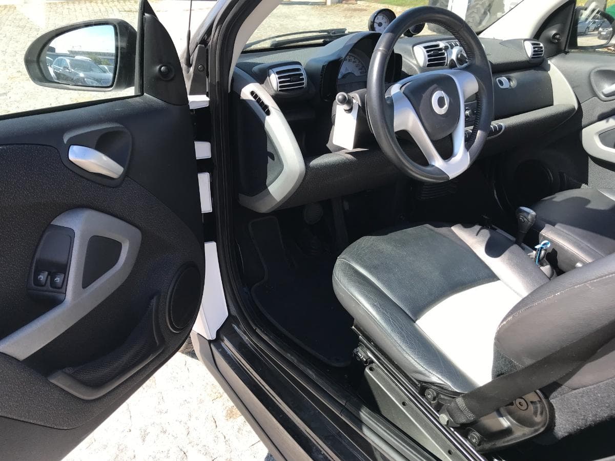 Smart Fortwo Cabrio 0.8 CDI · Ano 2010 — imagen 11