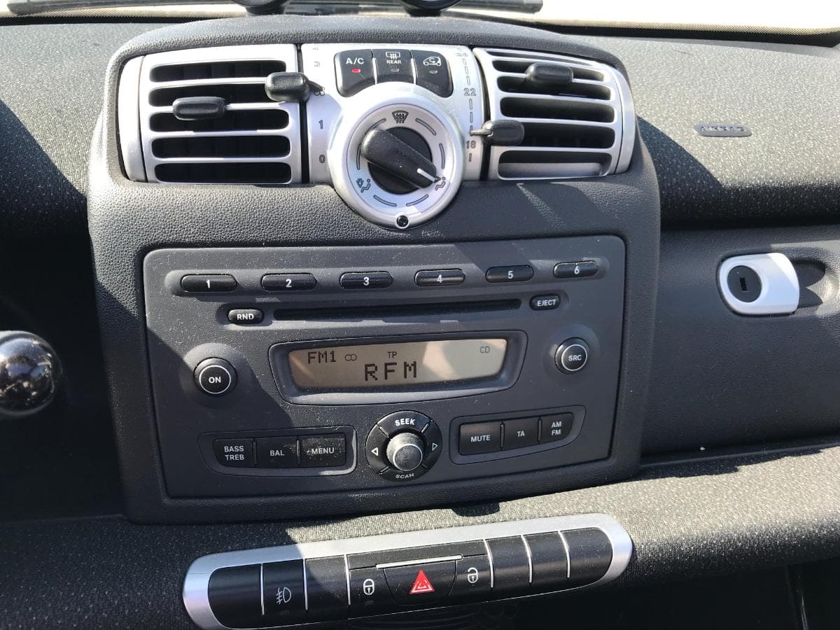 Smart Fortwo Cabrio 0.8 CDI · Ano 2010 — imagen 18