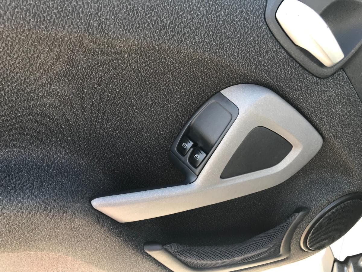 Smart Fortwo Cabrio 0.8 CDI · Ano 2010 — imagen 19