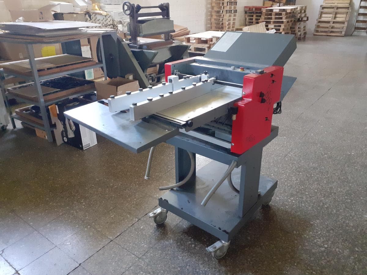 Máquina de Dobrar, Vincar e Picotar — imagen 12