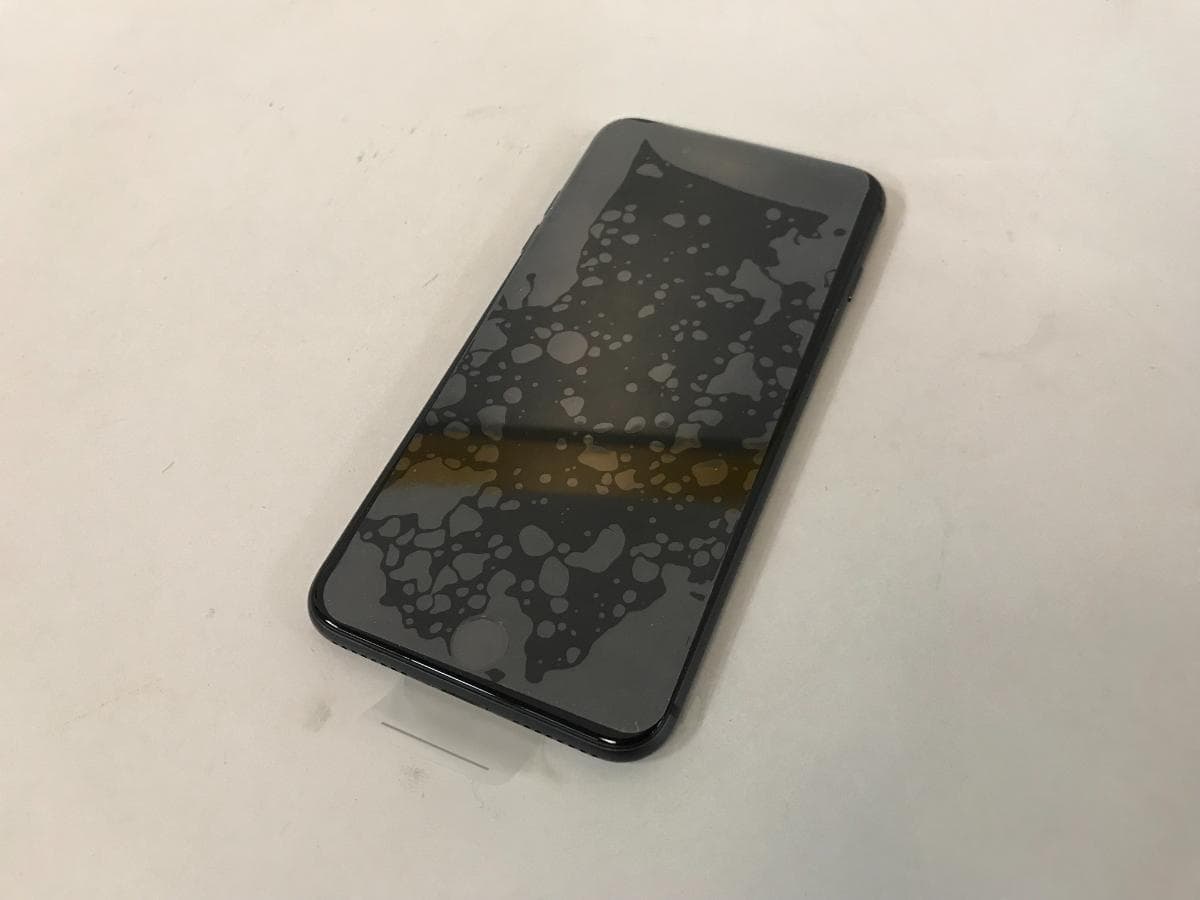 iPhone 8 Plus — image 4