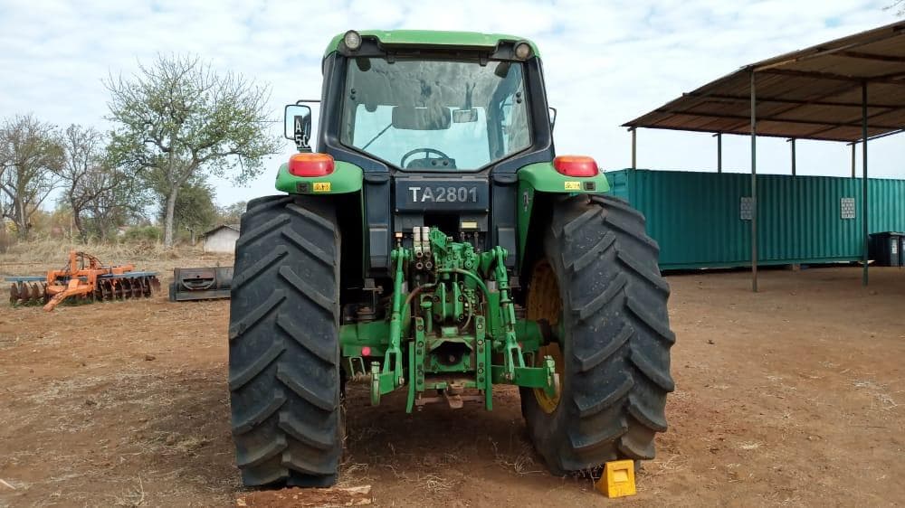 Tractor John Deere 6630 · — imagem 4