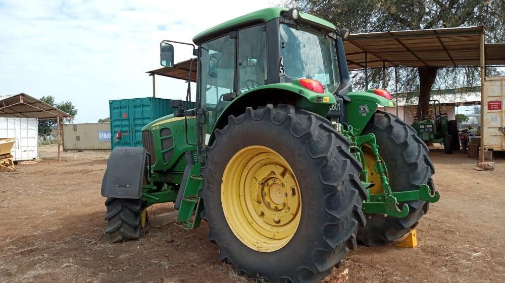 Tractor John Deere 6630 · — imagem 6