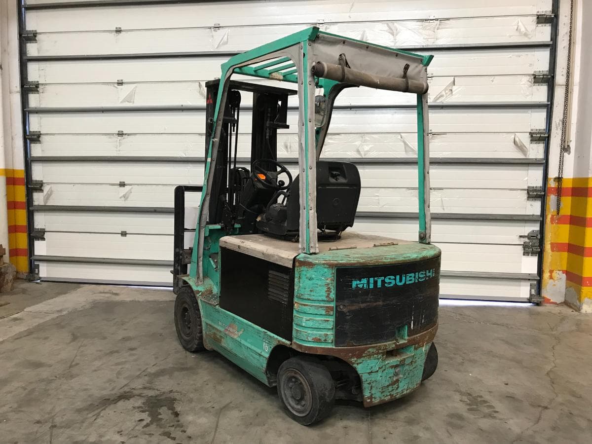 Empilhador Mitsubishi Elétrico · Ano 1999 — image 3
