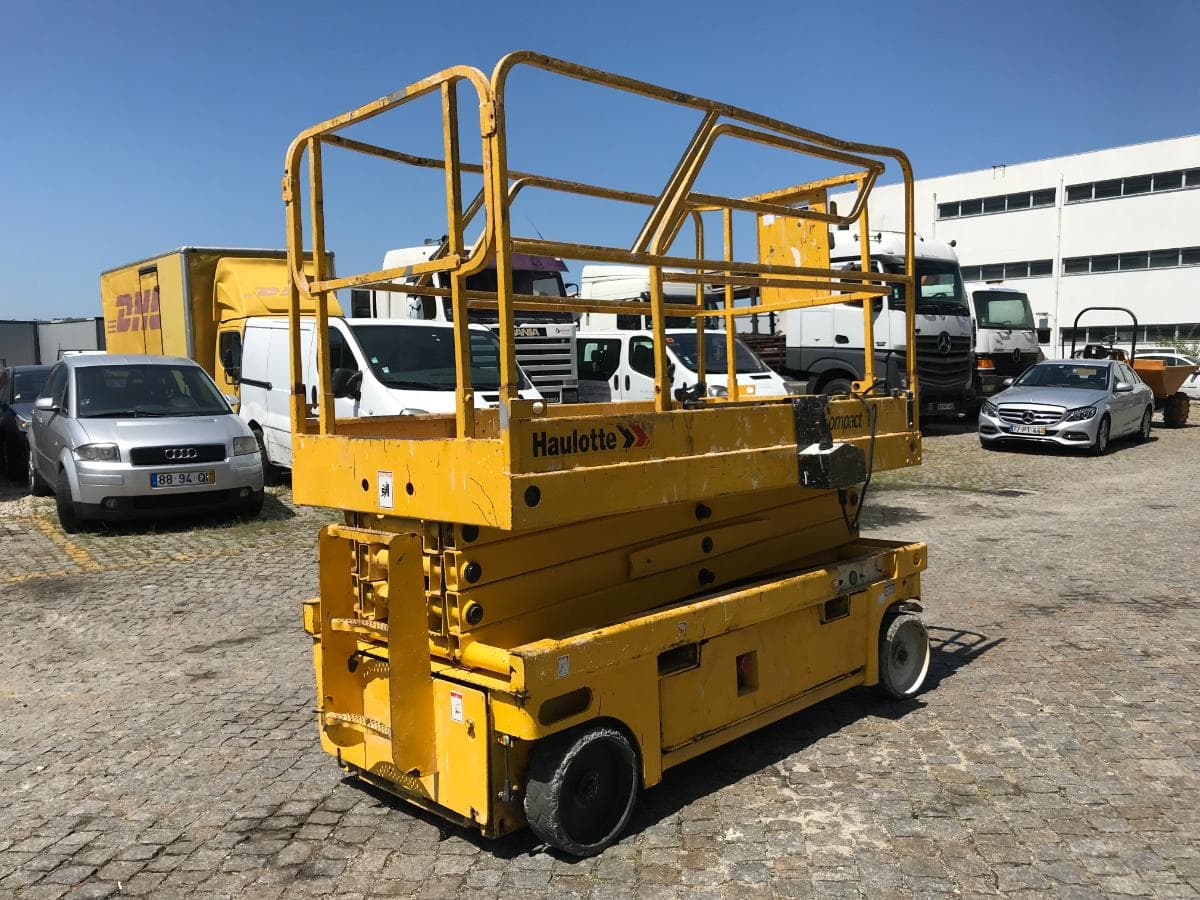 Plataforma Haulotte Compact 10 Elétrico · Ano 2003 — imagen 3