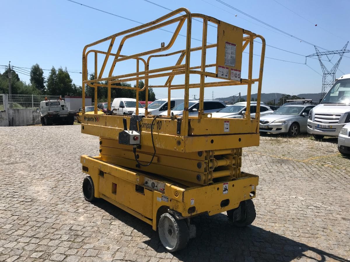 Plataforma Haulotte Compact 10 Elétrico · Ano 2003 — imagen 1