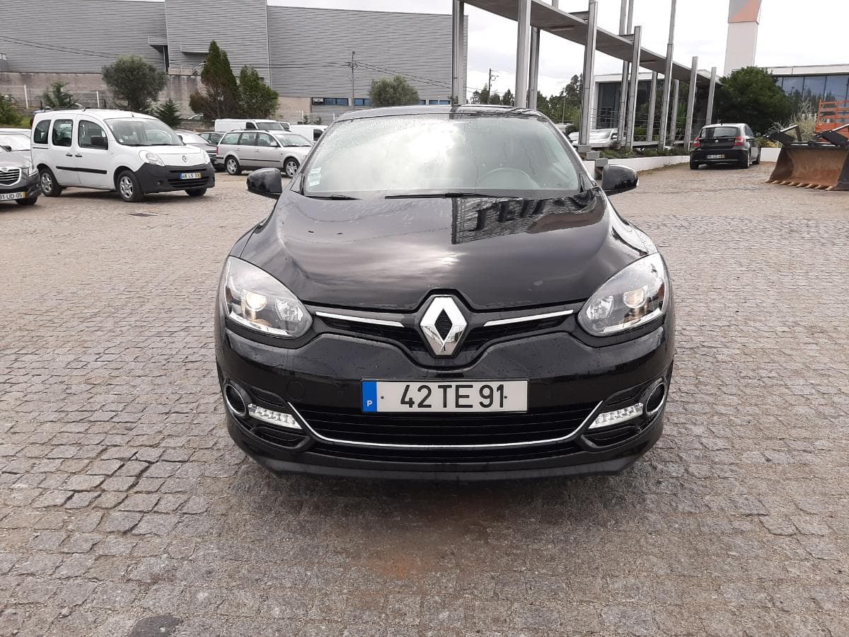 Renault Mégane Coupé 1.5 DCI · Ano 2015 — imagem 2
