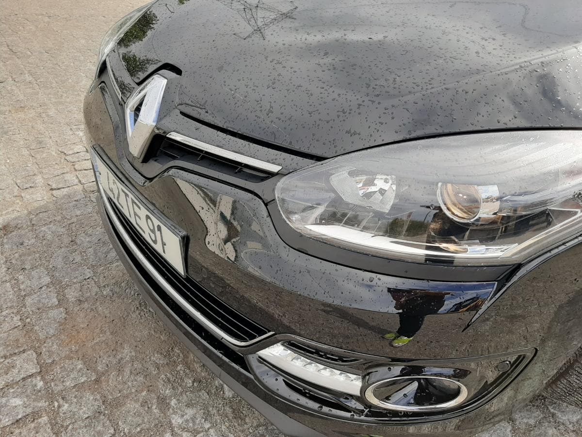 Renault Mégane Coupé 1.5 DCI · Ano 2015 — imagem 9