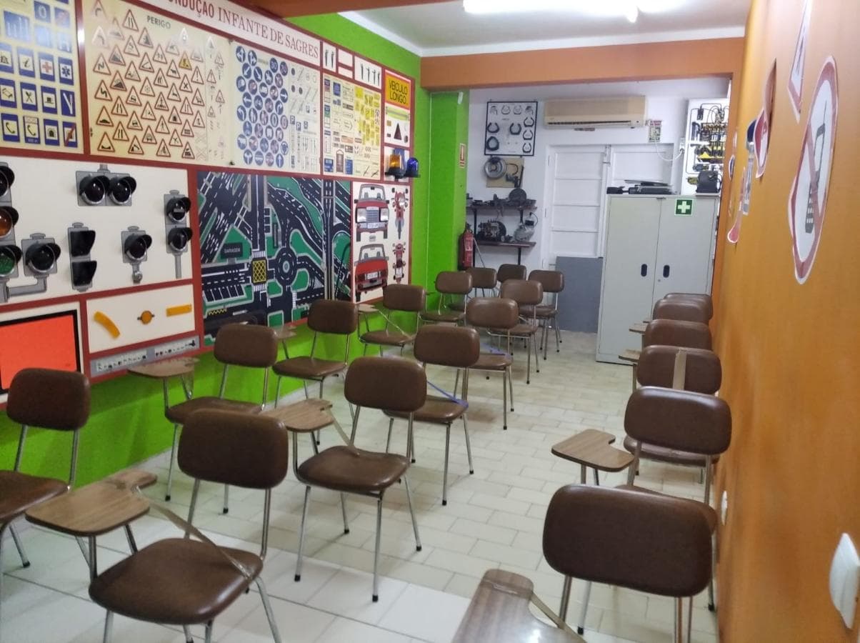 Escola de Condução Infante Sagres Olhão — image 2