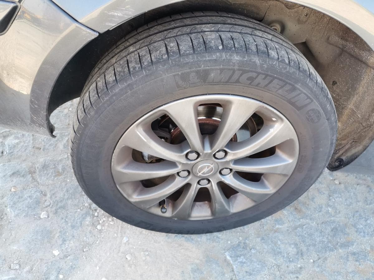 Opel Astra 1.7 Cdti  · Ano 2010 — imagem 8