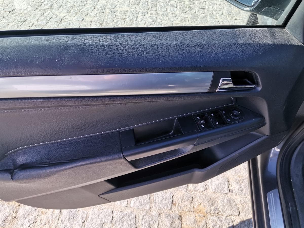 Opel Astra 1.7 Cdti  · Ano 2010 — imagem 22