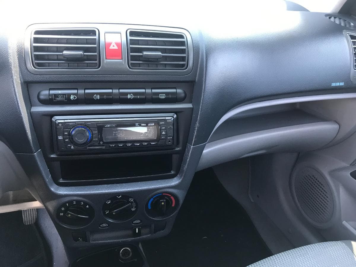 Kia Picanto EX · Ano 2005 — imagem 17