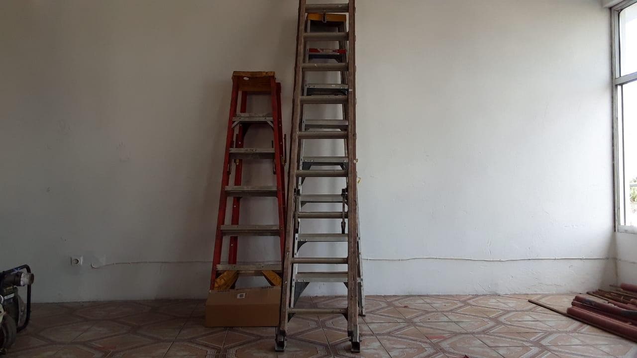 Escadotes ·