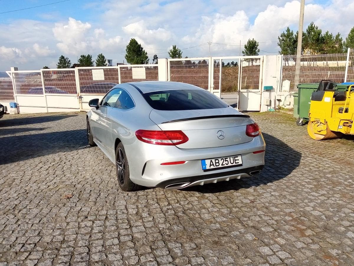 Mercedes-Benz C220 Coupé · Ano 2016 — imagem 6