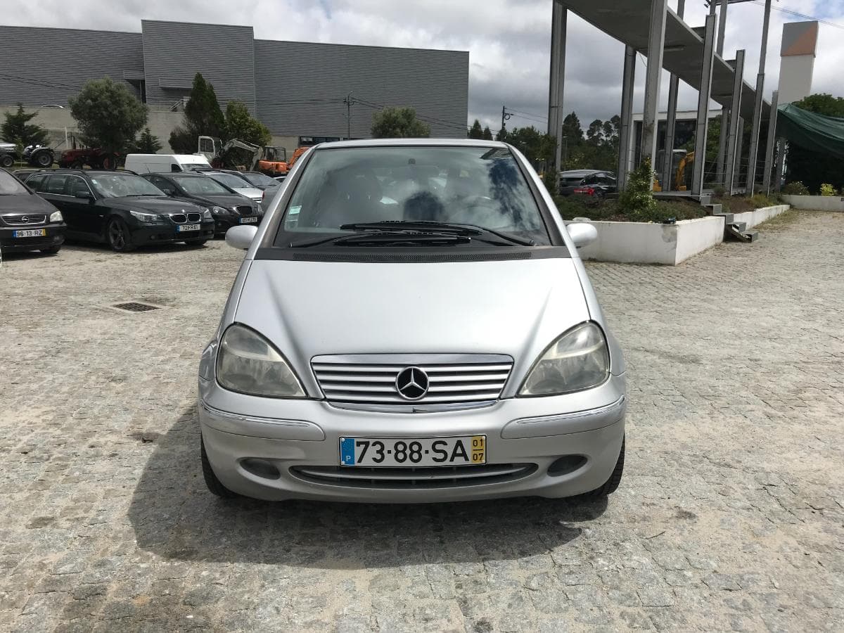 Mercedes-Benz A170 CDI · Ano 2001 — imagem 2