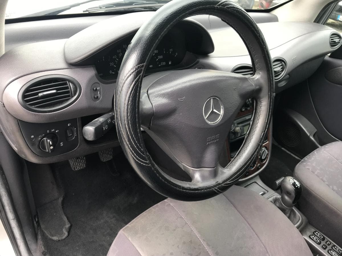 Mercedes-Benz A170 CDI · Ano 2001 — imagem 11