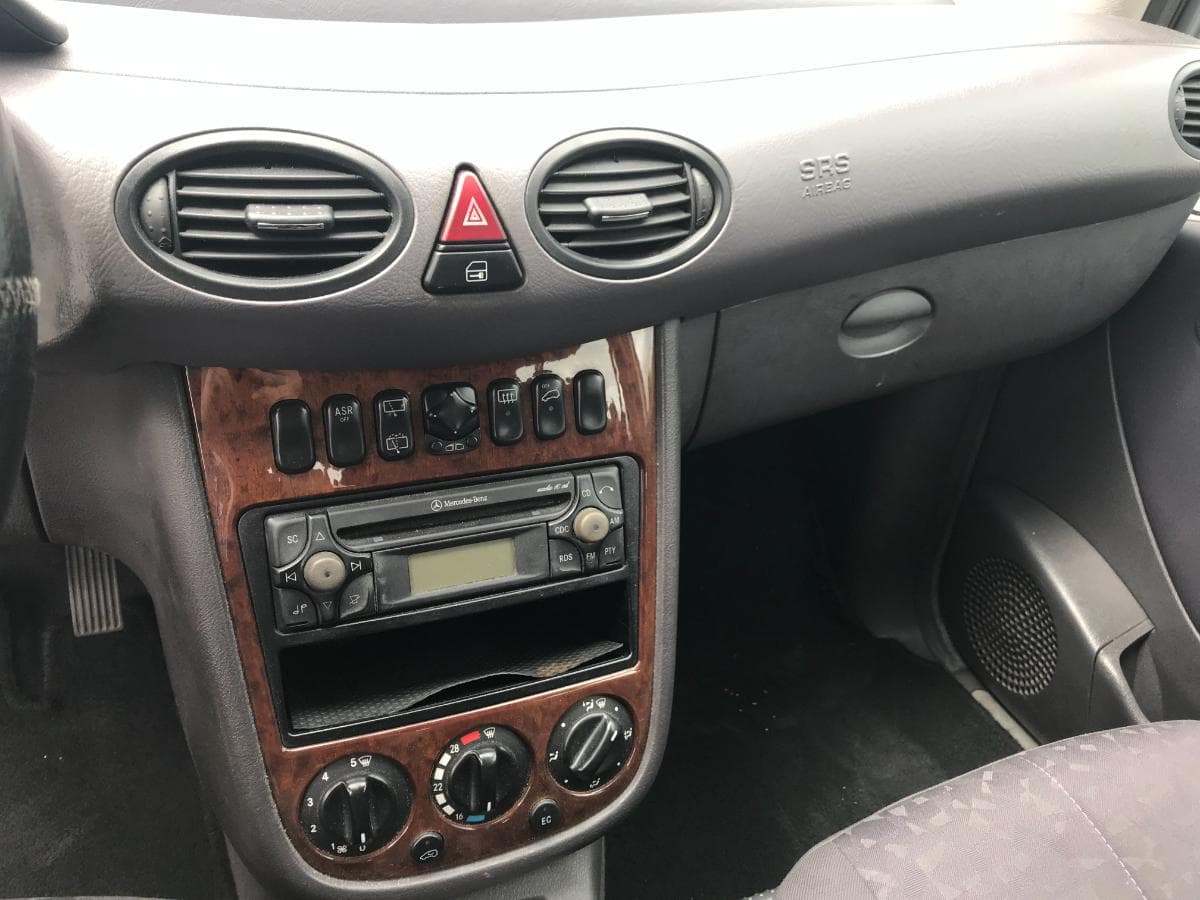 Mercedes-Benz A170 CDI · Ano 2001 — imagem 13