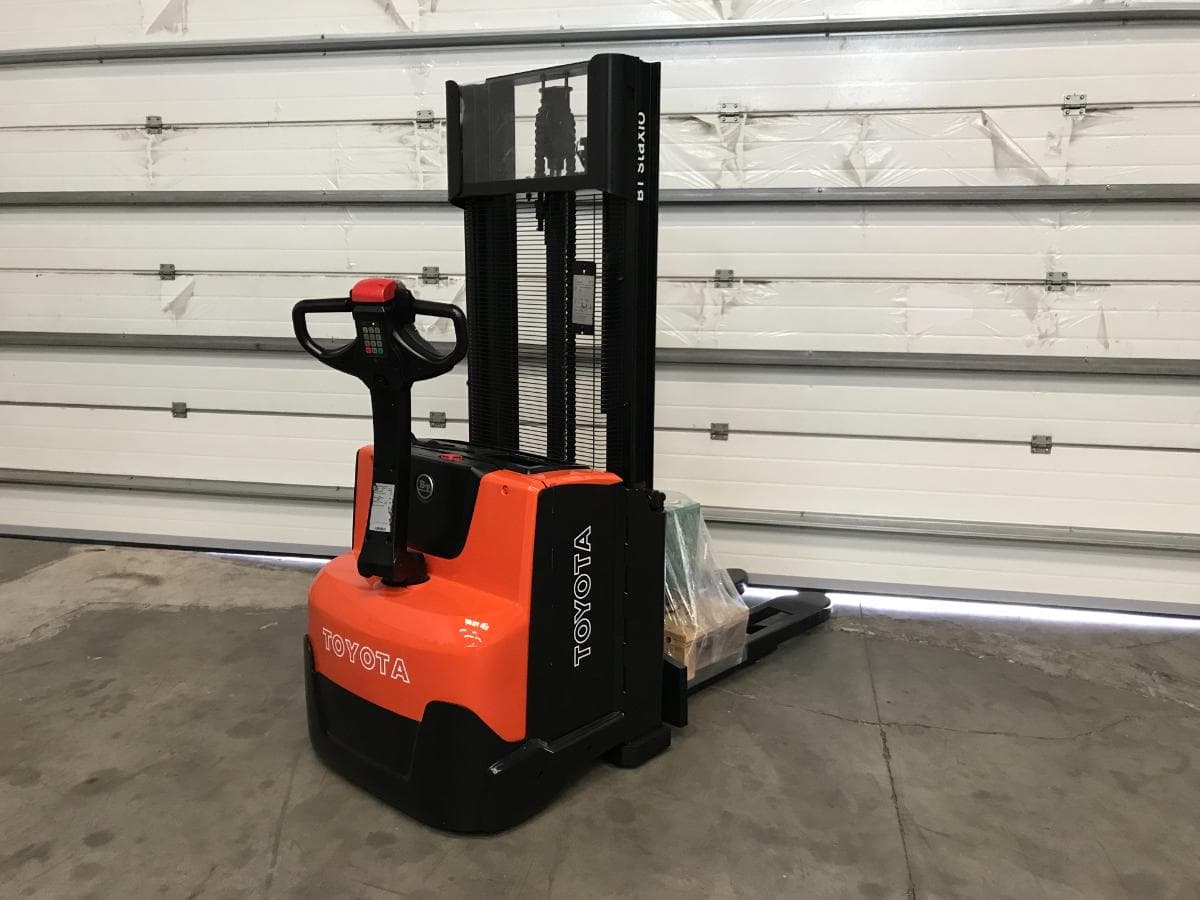 Stacker BT SWE 120 · Ano 2014 — imagem 4