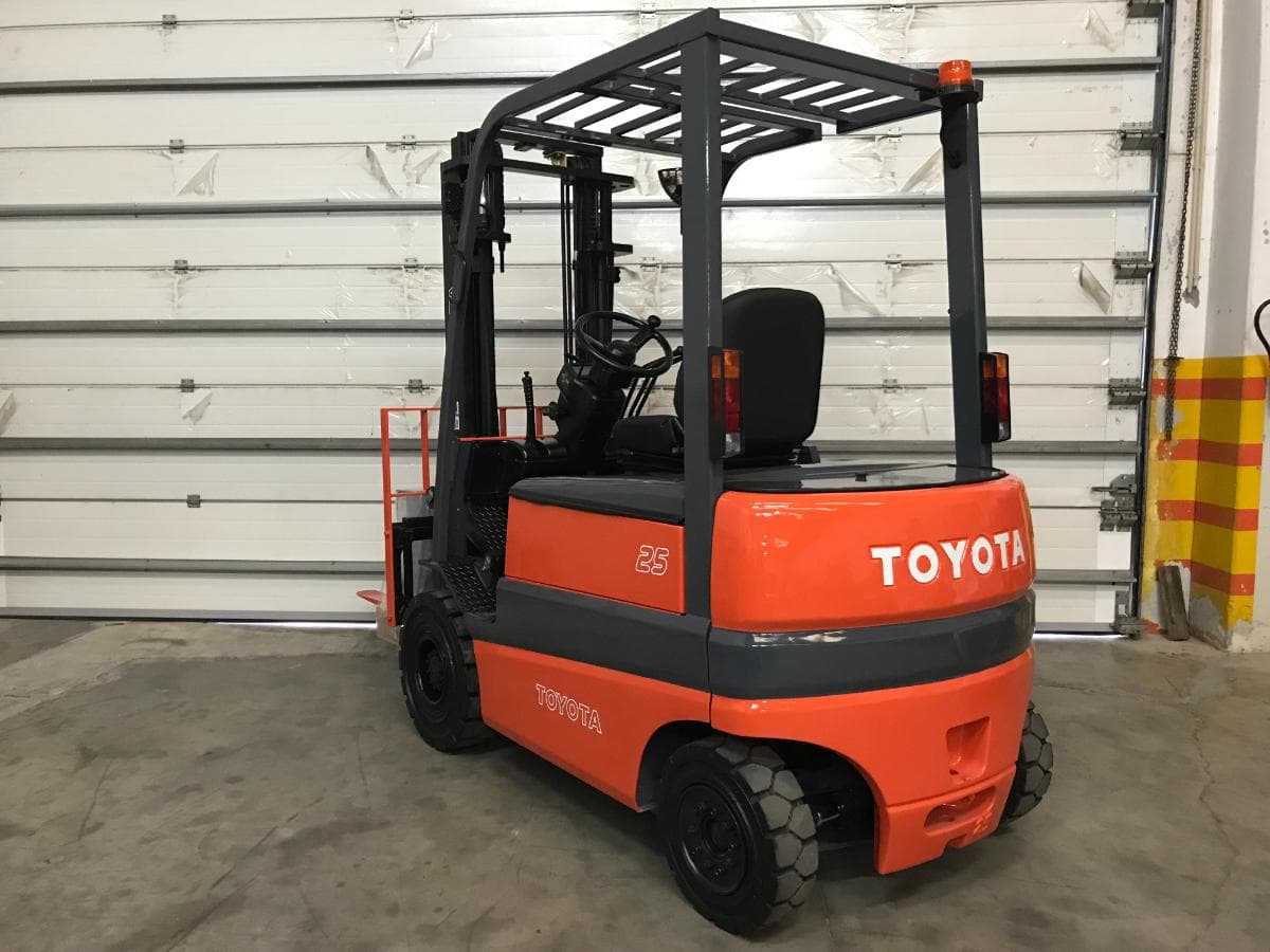 Empilhador Elétrico Toyota 2500Kgs — imagem 3