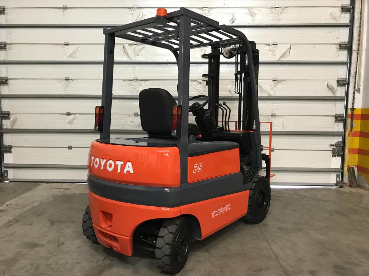 Empilhador Elétrico Toyota 2500Kgs — imagem 4