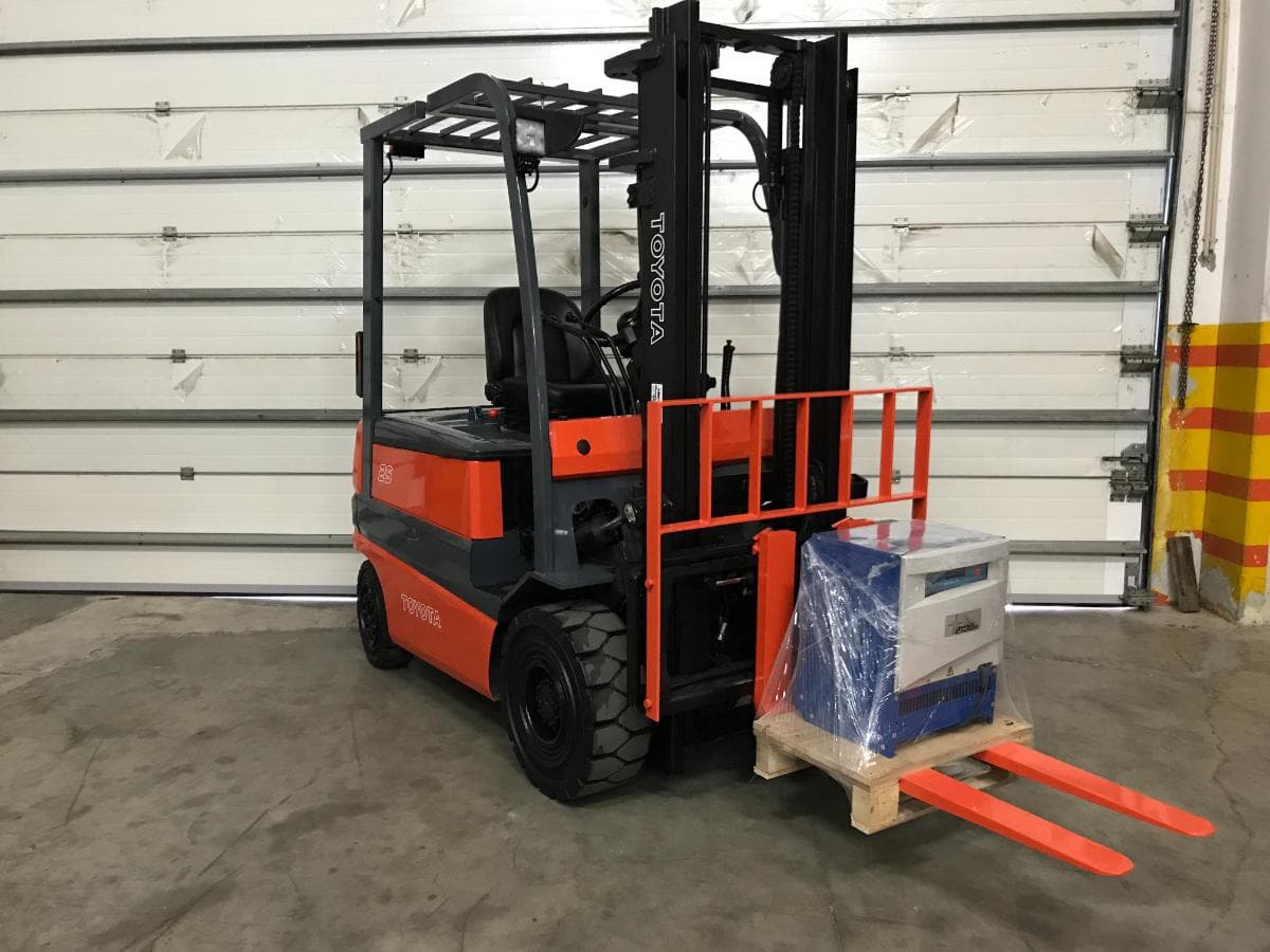 Empilhador Elétrico Toyota 2500Kgs — imagem 2