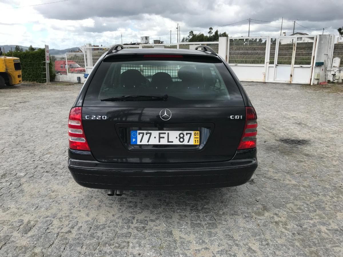 Mercedes-Benz C220 CDI · Ano 2001 — imagem 5