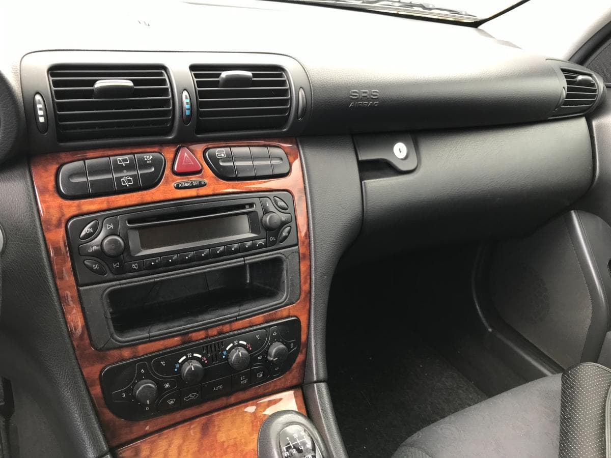 Mercedes-Benz C220 CDI · Ano 2001 — imagem 15