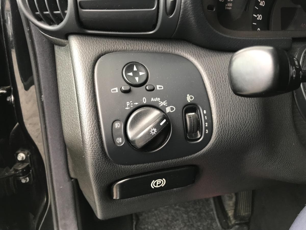 Mercedes-Benz C220 CDI · Ano 2001 — imagem 22
