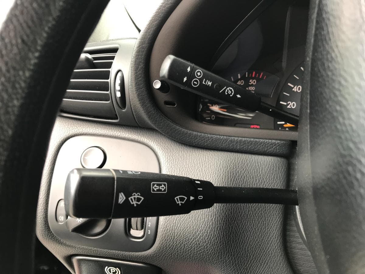 Mercedes-Benz C220 CDI · Ano 2001 — imagem 24